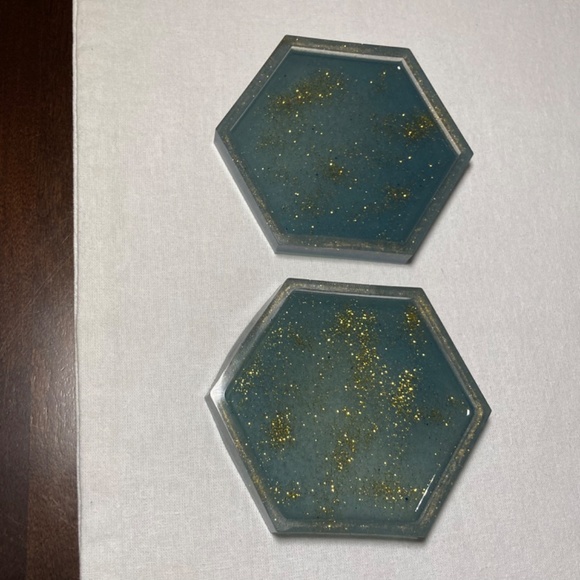 Set of 2 Resin Coasters - Picture 10 of 10